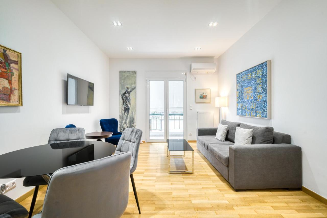 Stylish, Sunny New 2 Bedroom, Prime Central Atina Dış mekan fotoğraf